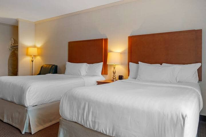 Room 34 of 64