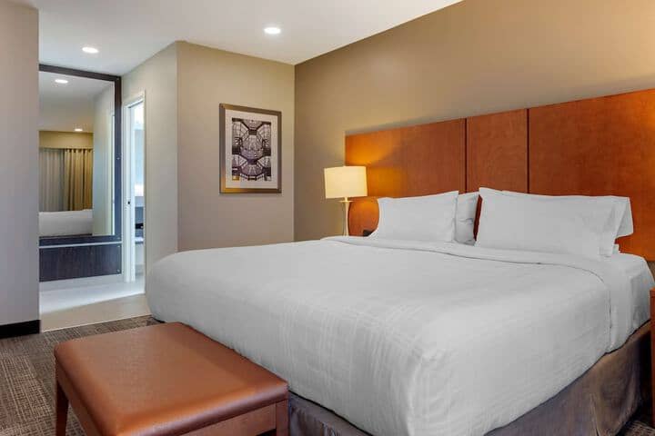 Room 21 of 64
